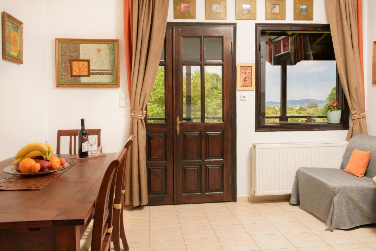 Άελλα Apartment Ierissos Bagian luar foto